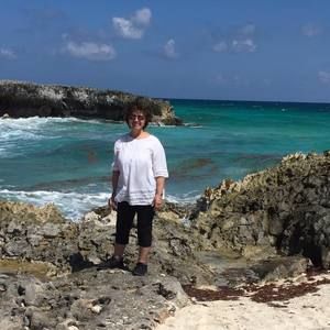 Meet your Posher, Marina